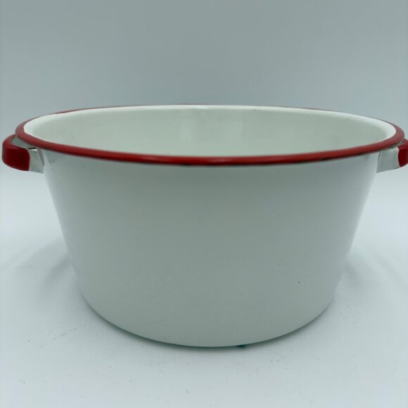 Vtg White Enamel Stew Pot Red Trim & Dual Handles Rustic Farmhouse Cottagecore - Picture 1 of 11